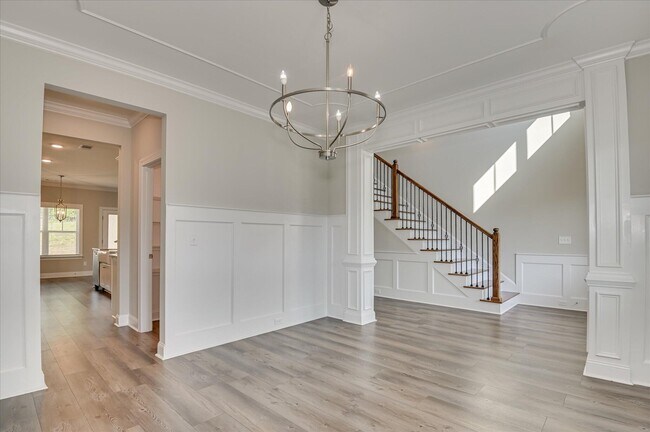 Building Photo - 1015 Sluice Gate Dr