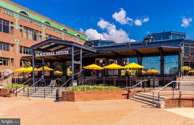 Building Photo - 705 Lyles Ln