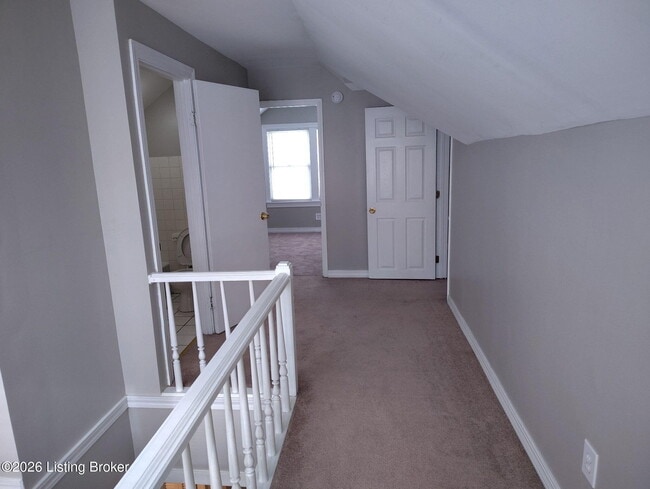 Building Photo - 3253 Lexington Rd