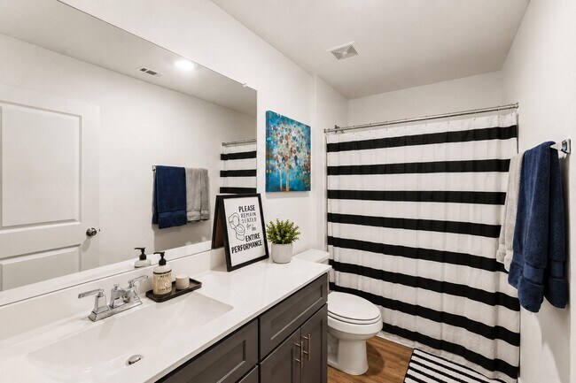 Building Photo - 21103 Sherrell Bay Dr
