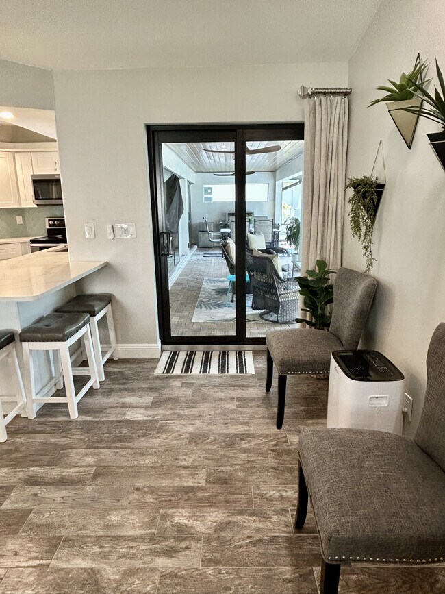 Building Photo - 708 El Dorado Pkwy W