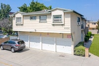 Building Photo - Coldwater Canyon Apartments