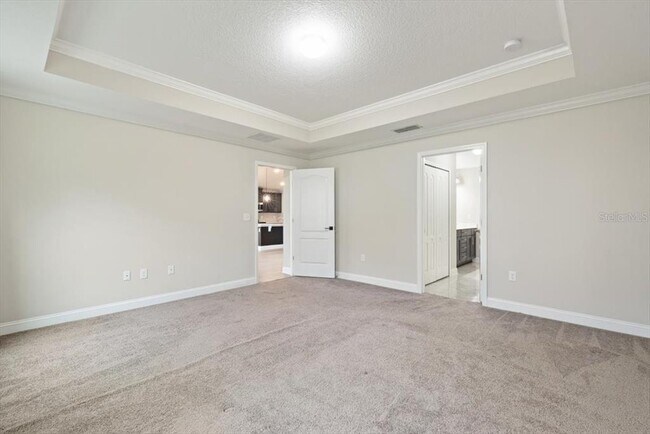 Building Photo - 27 Colorado Springs Way