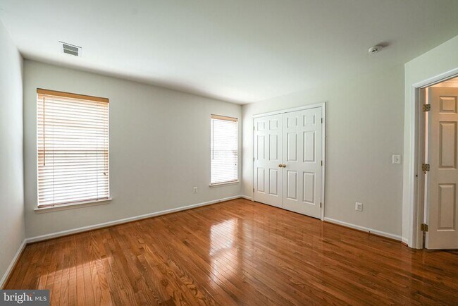Building Photo - 7683 Henry Knox Dr