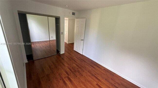 Building Photo - 2961 SW 87th Ave