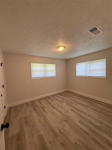 Building Photo - 2409 Caprice Ave