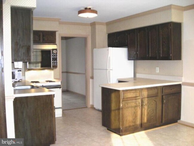 Building Photo - 9518 Hunt Square Ct
