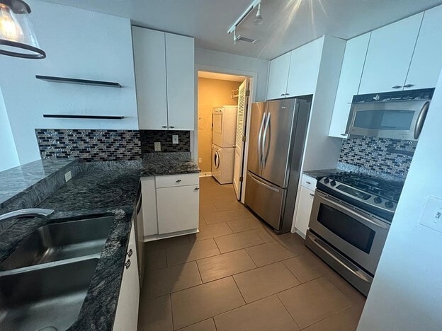 Building Photo - 3338 Peachtree Rd NE