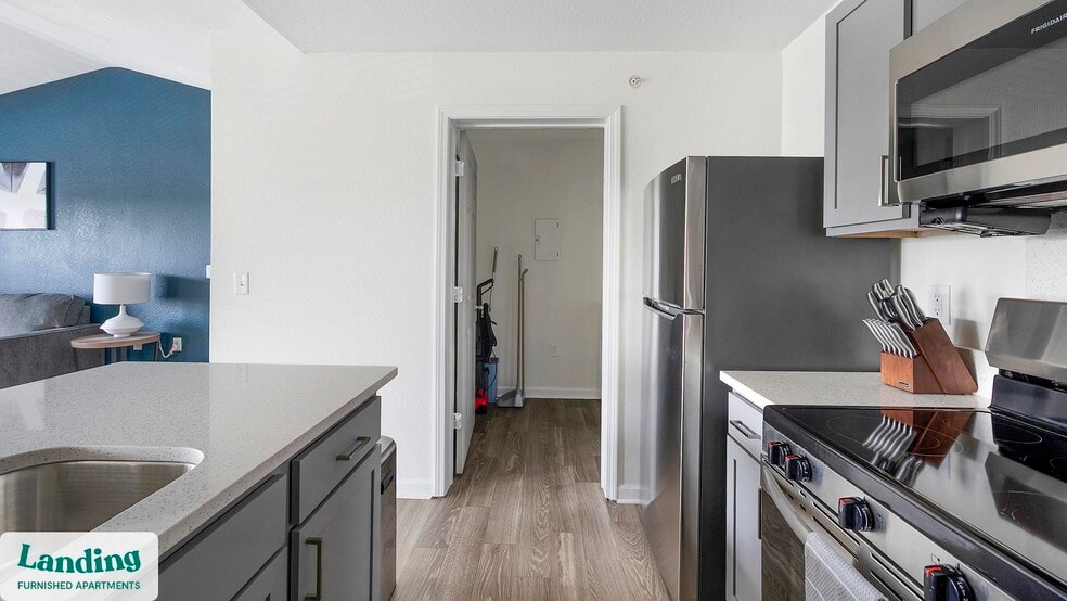 Building Photo - 210 Hillwood Blvd