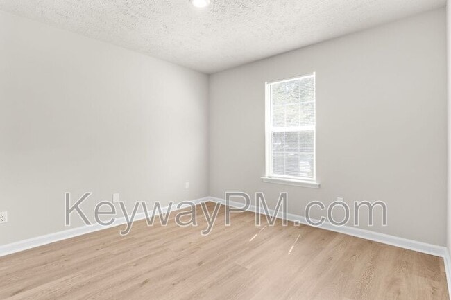 Building Photo - 710 Faircloth Ct