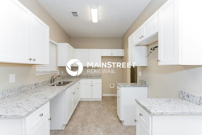 Building Photo - 3 Bedroom Pet-Friendly Home in Fairburn, G...