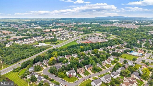 Building Photo - 7014 Allington Manor Cir E