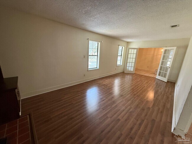 Building Photo - 3801 N 12th Ave