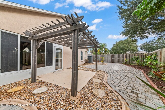 Building Photo - 1303 Cypress Bend Cir