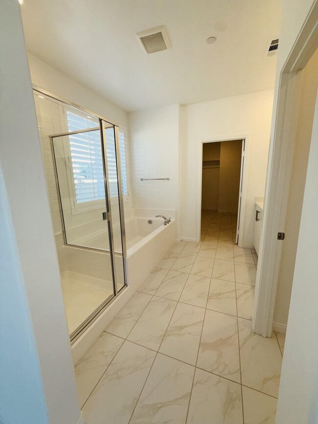 Building Photo - 39171 Quixote Ct