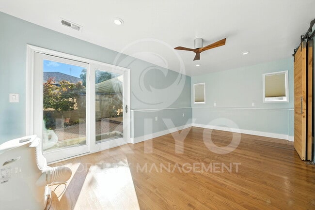 Building Photo - 4159 Midvale Ave