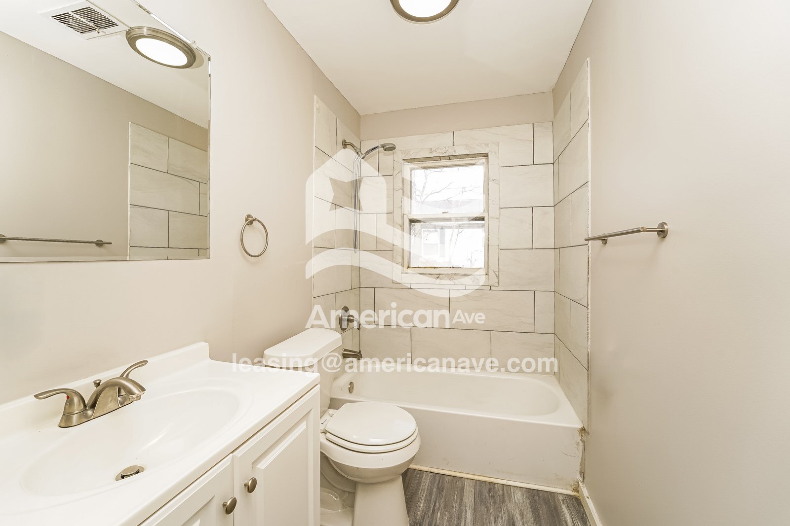 Building Photo - 905 Clement St