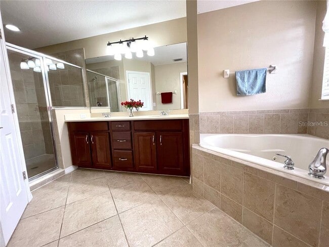 Building Photo - 5083 Fiorella Ln