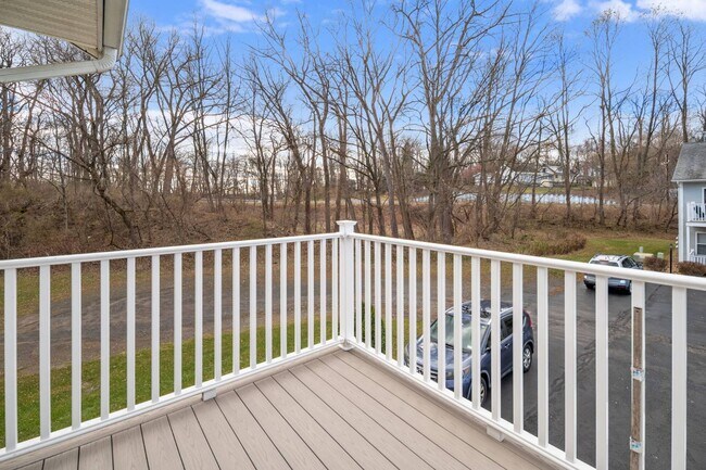 Building Photo - 1911 Cambridge Manor Dr