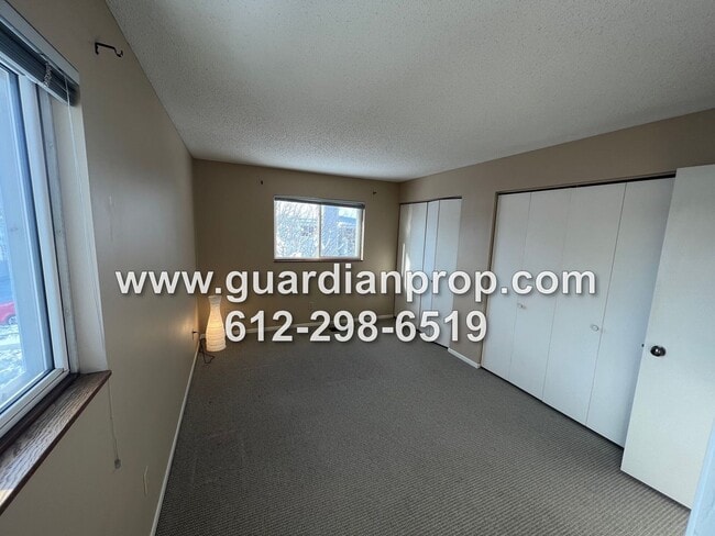 Building Photo - 2nd Floor Condo for September, Balcony, Fi...