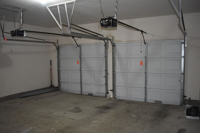 Building Photo - 509 Lakota Ln
