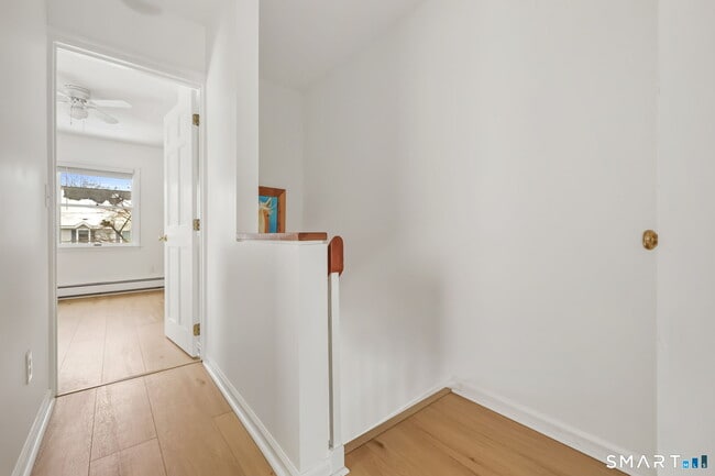 Building Photo - 19 Windy Knolls