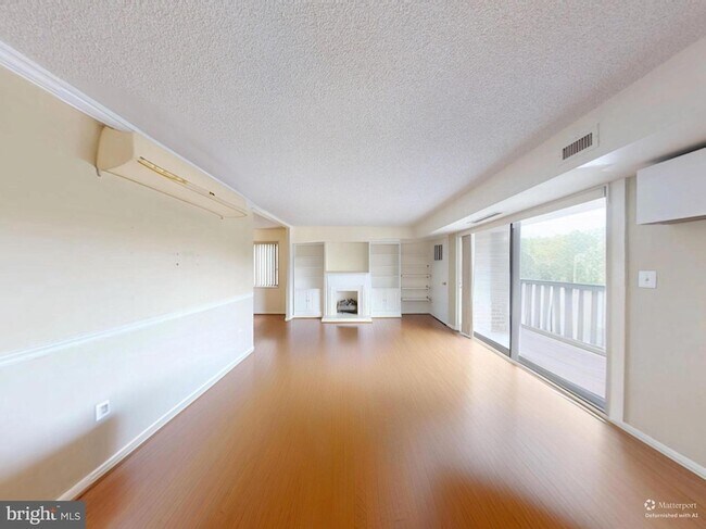 Building Photo - 200 N Pickett St