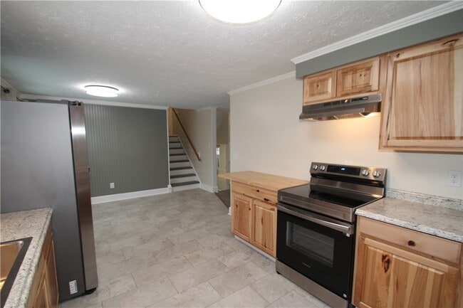 Building Photo - 103 Virginia Manor Rd