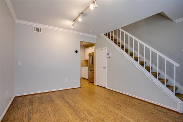 Building Photo - 4414 Buena Vista St