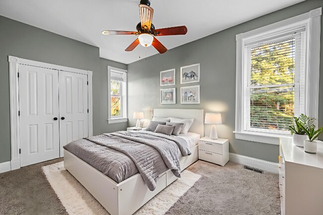 Building Photo - 2213 Missouri Ave