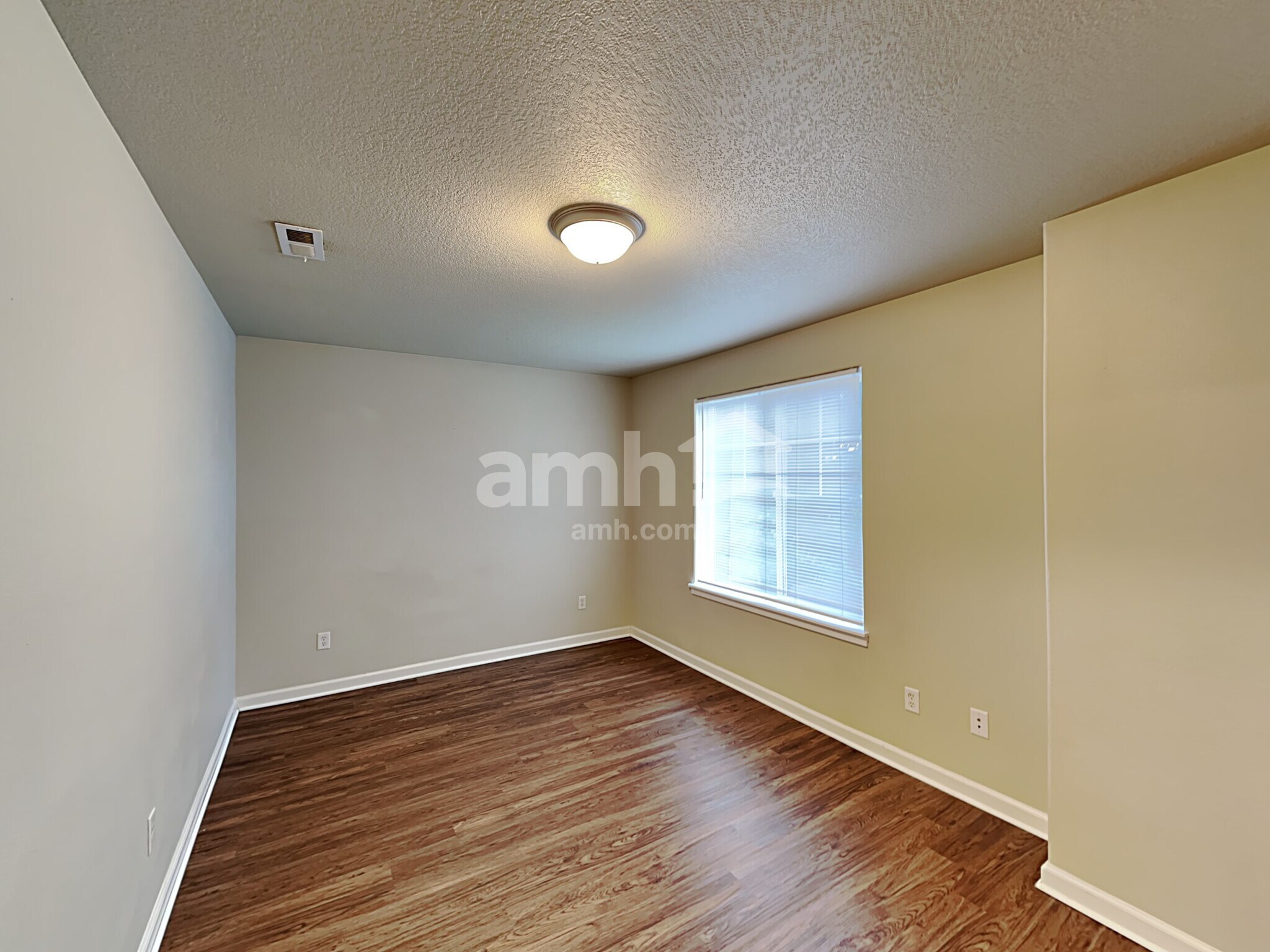 Building Photo - 1292 Alpine Lakes St SE