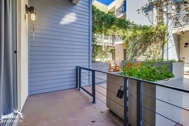 Building Photo - Updated 1Bdm 1Ba Condo with Modern Amenities and Prime Downtown San Diego Location!