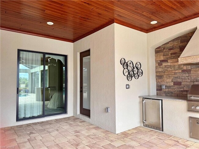 Building Photo - 9923 Corso Bello Dr