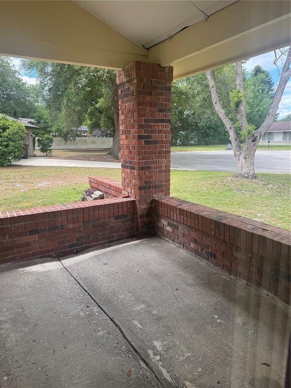 Building Photo - 2329 Pine Tree Ct