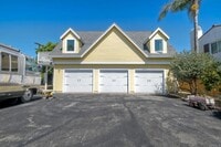 Building Photo - 624 Laguna Dr