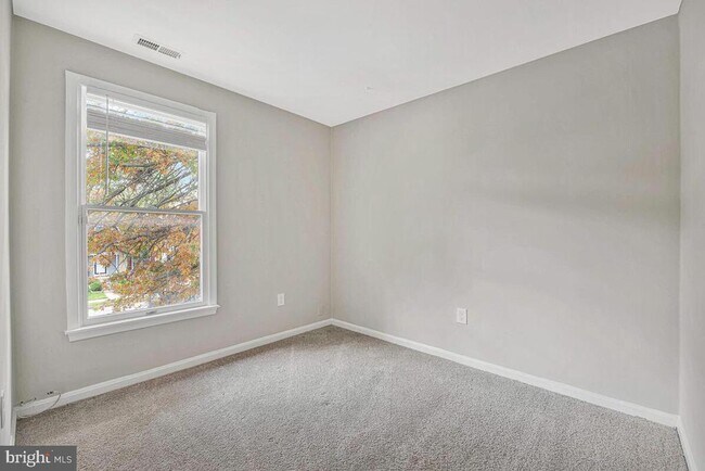 Building Photo - 22 Craftsman Ct