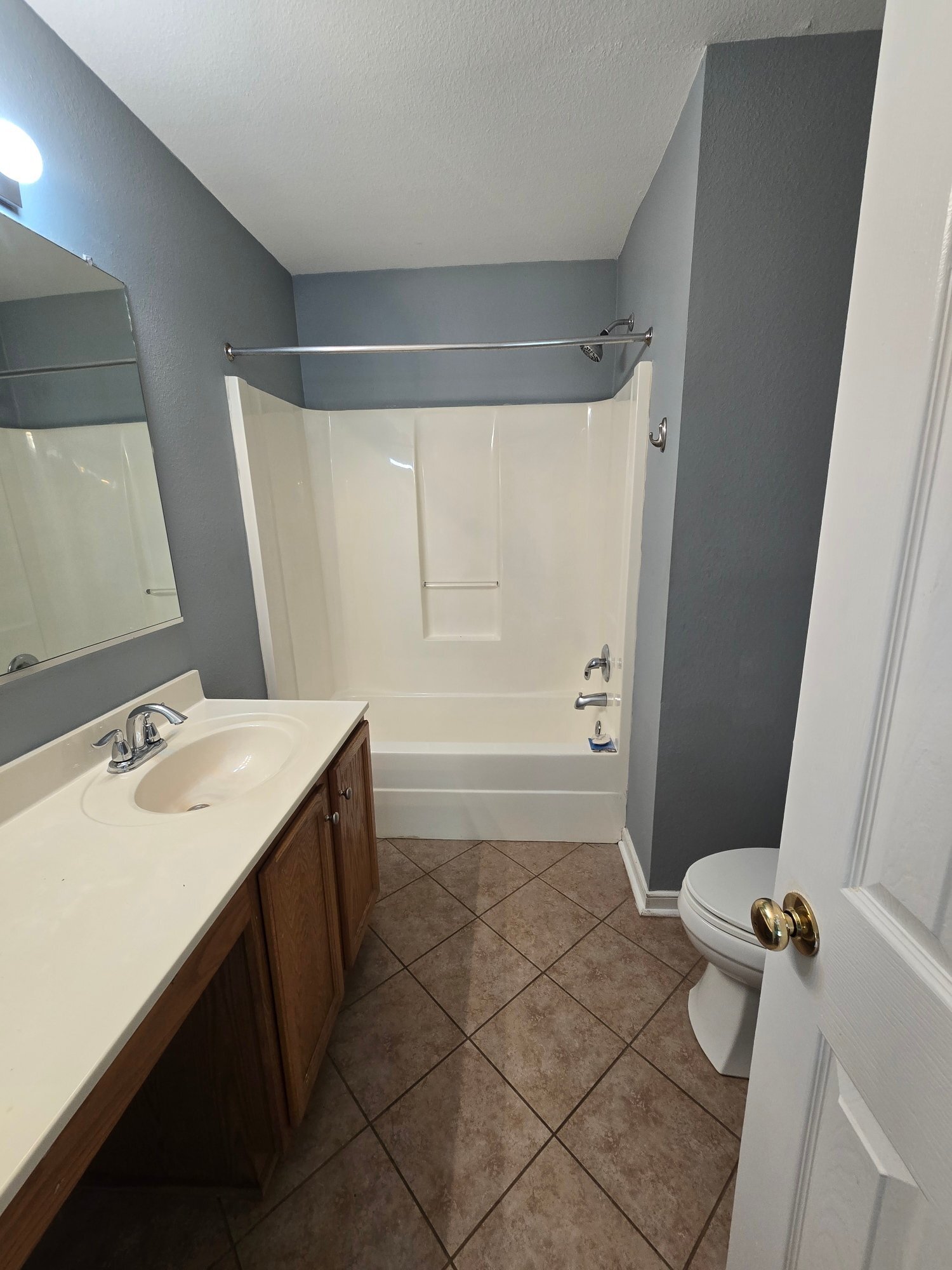 Building Photo - 15200 Fern Hollow Ct