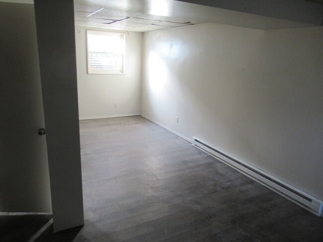 Building Photo - Cozy studio apartment conveniently located on South 6th Street #3