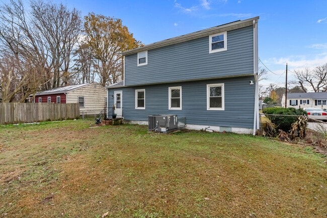 Building Photo - NEW RENTAL ALERT: Beautiful 4-Bed Home in Hampton — Available NOW!