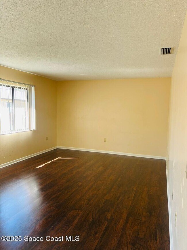 Building Photo - 100 San Paulo Cir