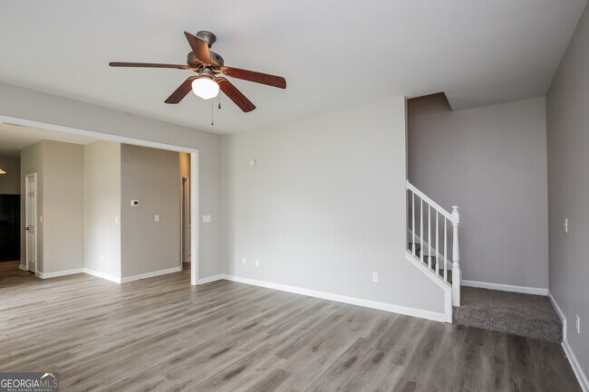 Building Photo - 248 Springs Crossing