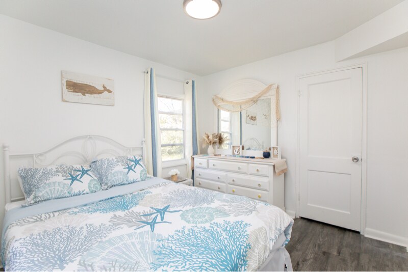 Building Photo - 1324 Hillside Ave