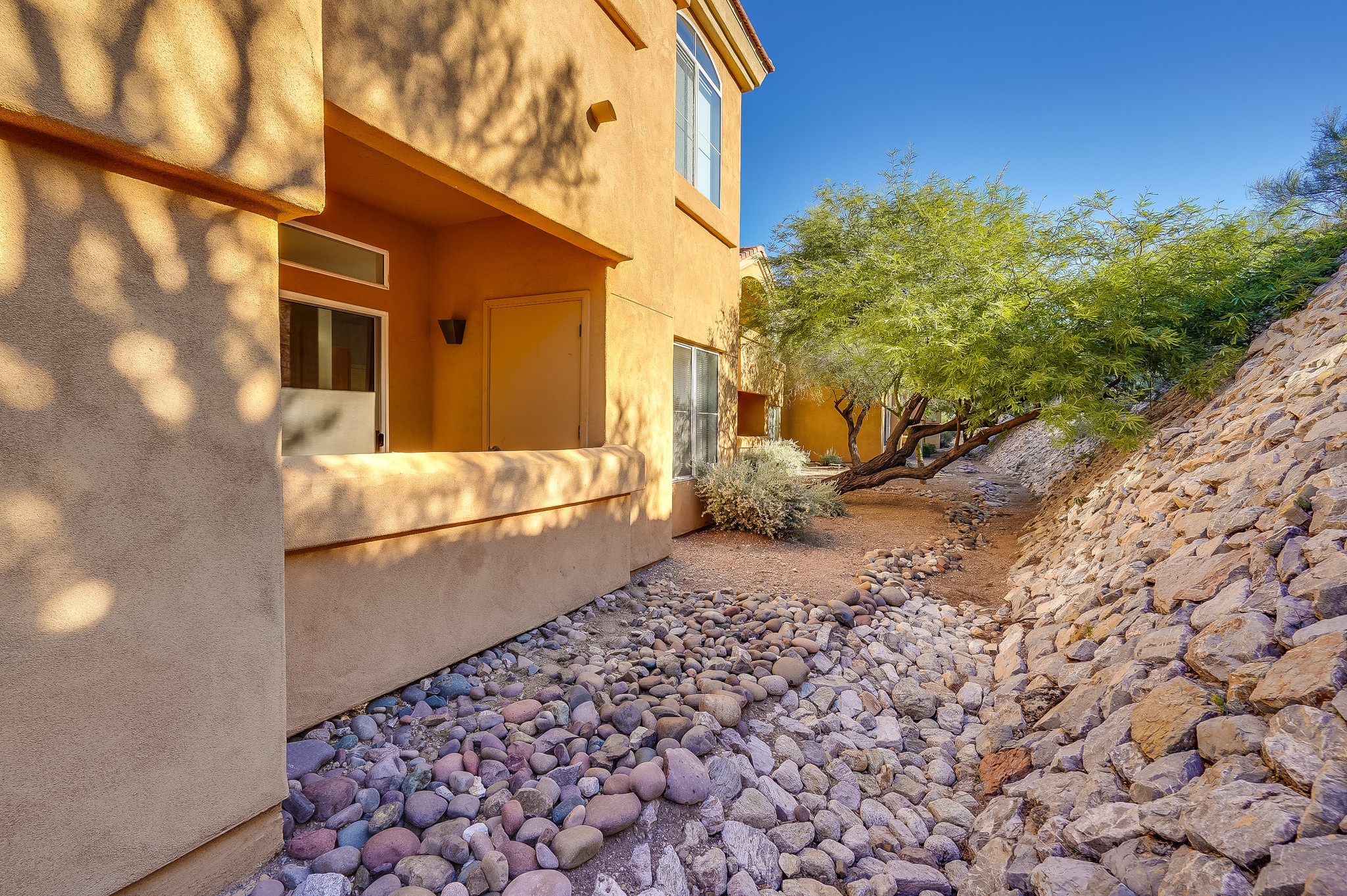 Building Photo - 7050 E Sunrise Dr