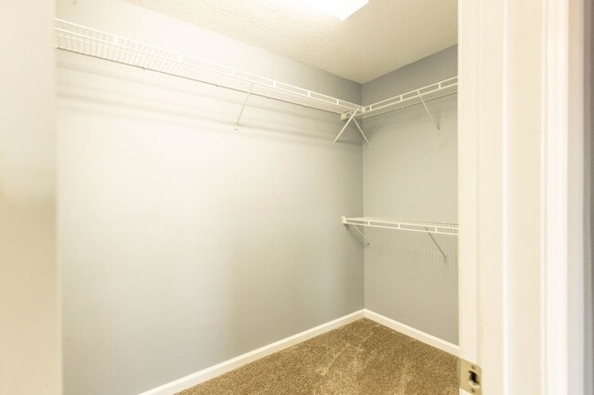 Building Photo - 4 BED 2 BATH NORTH WOOLMARKET SCHOOL DISTRICT!! THIS HOUSE IS A MUST SEE!!