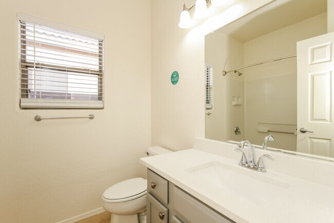 Building Photo - 2523 W Amber Sun Dr