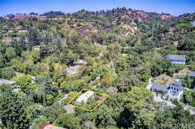 Building Photo - 2740 Hutton Dr