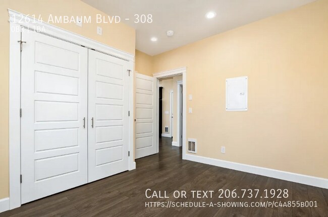 Building Photo - 12614 Ambaum Blvd SW