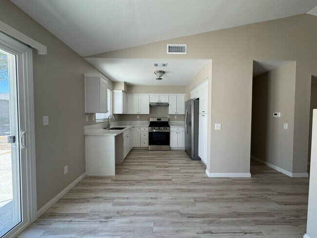 Building Photo - 25060 Steiner Dr