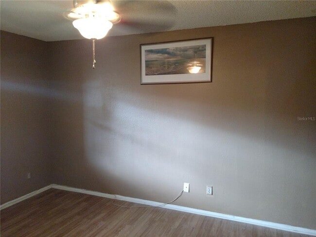 Building Photo - 222 Red Maple Pl