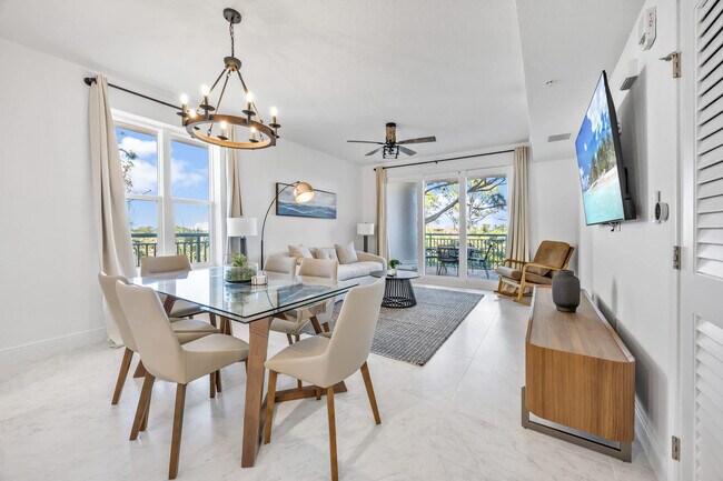 Building Photo - 605 Kemp St